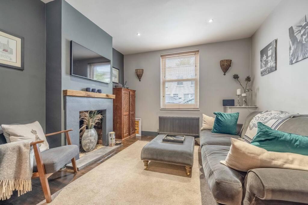 温莎Stylish 2-Bed House With Office And Private Garden别墅 外观 照片